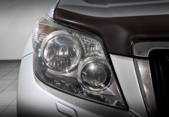 Подержанный автомобиль Toyota Land Cruiser Prado 2013 года (17 фото)