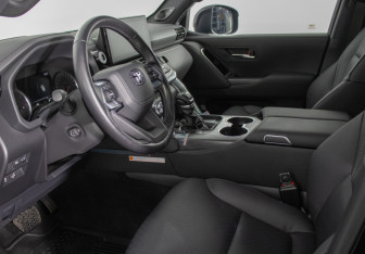 Подержанный автомобиль Toyota Land Cruiser Suv 2023 года (10 фото)