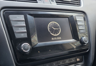 Подержанный автомобиль Skoda Octavia Liftback 2014 года (13 фото)