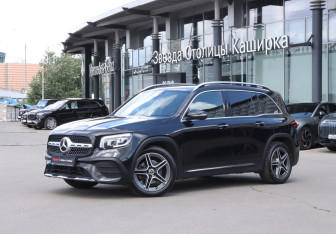 Подержанный автомобиль Mercedes-Benz GLB 2020 года (21 фото)