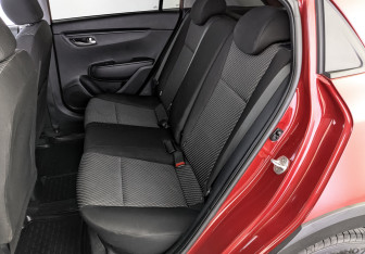 Подержанный автомобиль Kia Rio Hatchback 2019 года (12 фото)
