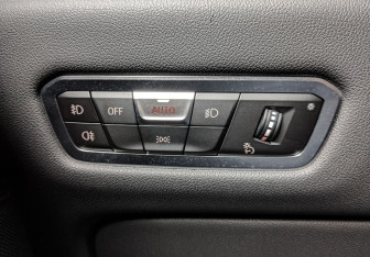 Подержанный автомобиль BMW X5 2021 года (25 фото)