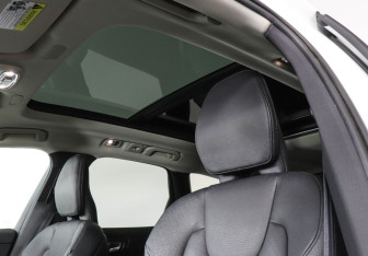 Подержанный автомобиль Volvo XC60 2021 года (20 фото)