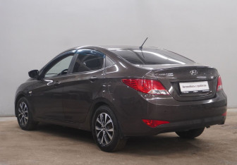 Подержанный автомобиль Hyundai Solaris Sedan 2016 года (7 фото)