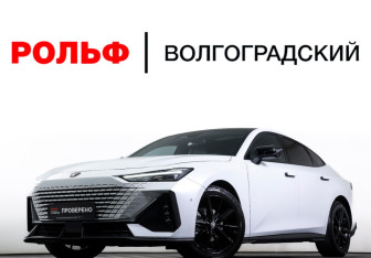 Подержанный автомобиль Changan UNI-V 2023 года (29 фото)