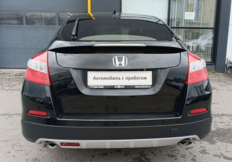 Подержанный автомобиль Honda Crosstour 2014 года (6 фото)