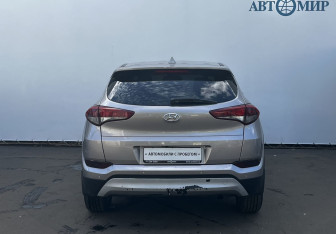 Подержанный автомобиль Hyundai Tucson 2016 года (6 фото)