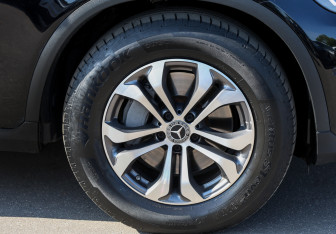 Подержанный автомобиль Mercedes-Benz GLC Coupe 2019 года (23 фото)