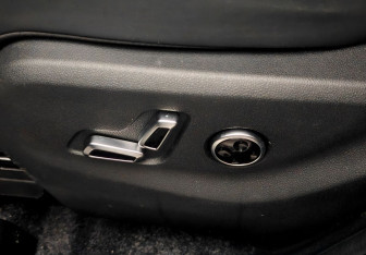 Подержанный автомобиль BAIC BJ40 2024 года (19 фото)