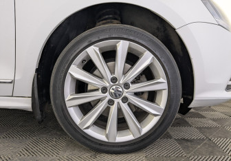 Подержанный автомобиль Volkswagen Jetta Sedan 2017 года (12 фото)