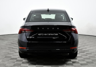 Подержанный автомобиль Skoda Octavia Liftback 2020 года (4 фото)