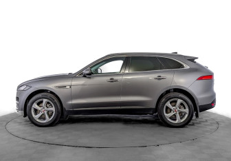 Подержанный автомобиль Jaguar F-Pace 2020 года (8 фото)