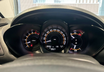 Подержанный автомобиль LADA (ВАЗ) Vesta Sedan 2018 года (15 фото)