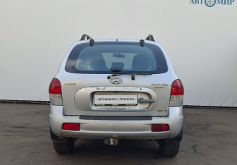 Подержанный автомобиль Hyundai Santa Fe 2007 года (6 фото)