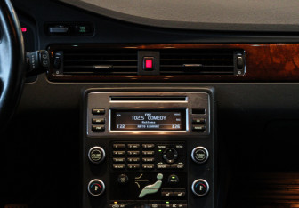 Подержанный автомобиль Volvo XC70 2008 года (10 фото)