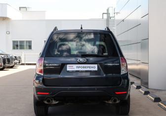 Подержанный автомобиль Subaru Forester Suv 2011 года (6 фото)