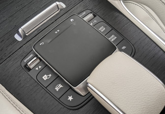Подержанный автомобиль Mercedes-Benz GLE 2021 года (21 фото)