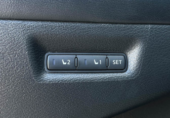Подержанный автомобиль Nissan Murano Suv 2022 года (15 фото)