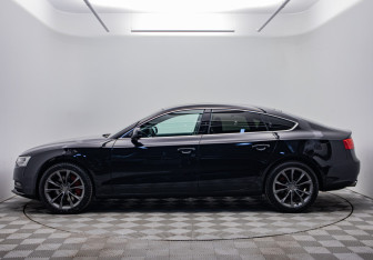 Подержанный автомобиль Audi A5 Liftback 2014 года (2 фото)