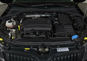 Подержанный автомобиль Skoda Octavia Liftback 2016 года (5 фото)