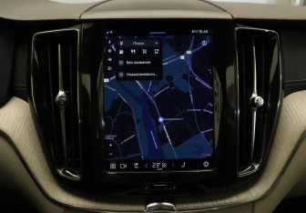 Подержанный автомобиль Volvo XC60 2021 года (13 фото)
