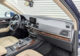 Подержанный автомобиль Audi Q5 2017 года (11 фото)