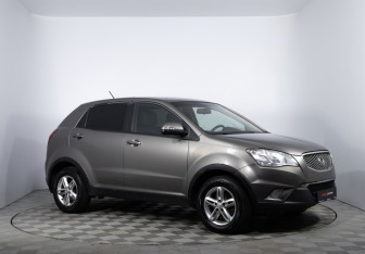 Подержанный автомобиль SsangYong Actyon 2013 года (3 фото)