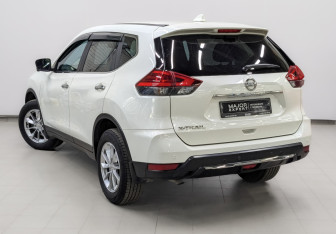 Подержанный автомобиль Nissan X-Trail 2019 года (7 фото)