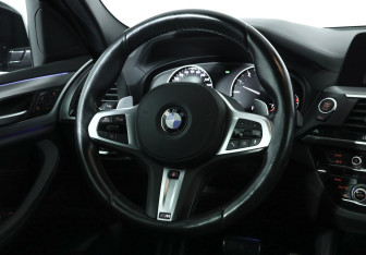 Подержанный автомобиль BMW X4 2021 года (28 фото)
