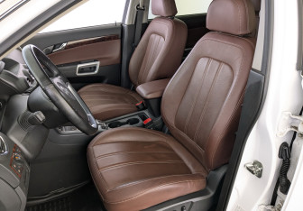 Подержанный автомобиль Opel Antara 2014 года (21 фото)