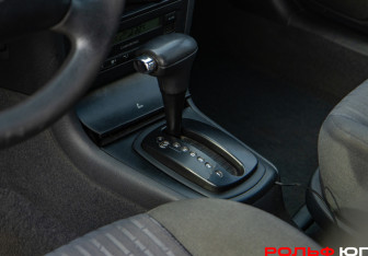 Подержанный автомобиль Skoda Octavia Liftback 2001 года (12 фото)