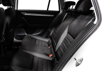 Подержанный автомобиль Skoda Octavia Wagon 2018 года (13 фото)