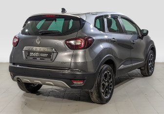 Подержанный автомобиль Renault Kaptur 2021 года (5 фото)