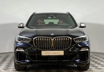 Подержанный автомобиль BMW X5 2019 года (3 фото)