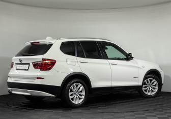 Подержанный автомобиль BMW X3 2011 года (2 фото)