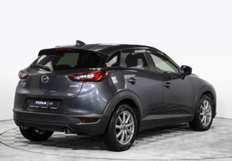 Подержанный автомобиль Mazda CX-3 2015 года (5 фото)
