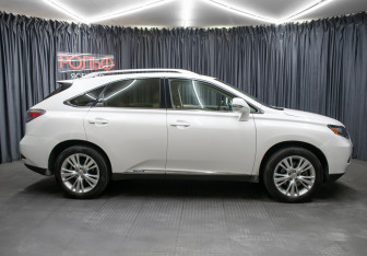 Подержанный автомобиль Lexus RX 2010 года (4 фото)