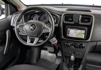 Подержанный автомобиль Renault Sandero 2021 года (30 фото)