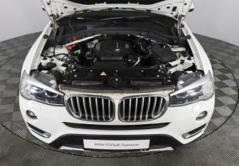 Подержанный автомобиль BMW X3 2015 года (10 фото)
