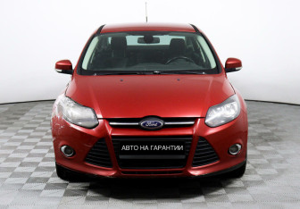 Подержанный автомобиль Ford Focus Sedan 2012 года (2 фото)