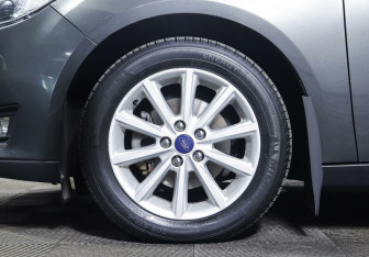 Подержанный автомобиль Ford Focus Hatchback 2018 года (10 фото)