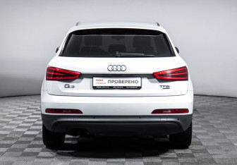Подержанный автомобиль Audi Q3 2012 года (6 фото)