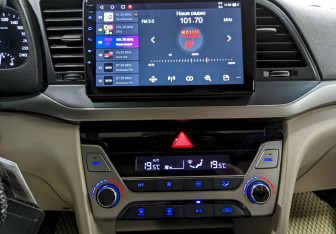 Подержанный автомобиль Hyundai Elantra Sedan 2017 года (23 фото)