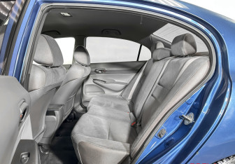 Подержанный автомобиль Honda Civic Sedan 2007 года (10 фото)