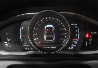 Подержанный автомобиль Volvo XC60 2015 года (12 фото)