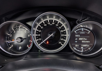 Подержанный автомобиль Mazda 6 Sedan 2020 года (16 фото)