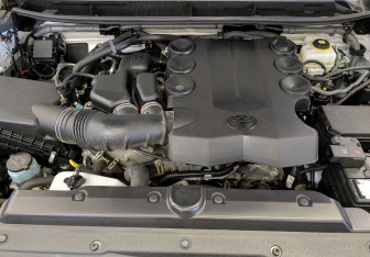 Подержанный автомобиль Toyota Land Cruiser Prado 2021 года (9 фото)