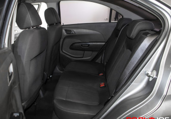 Подержанный автомобиль Chevrolet Aveo Sedan 2012 года (10 фото)