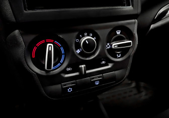 Подержанный автомобиль LADA (ВАЗ) Granta Sedan 2024 года (14 фото)