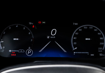 Новый Toyota RAV4 2025 (11 фото)